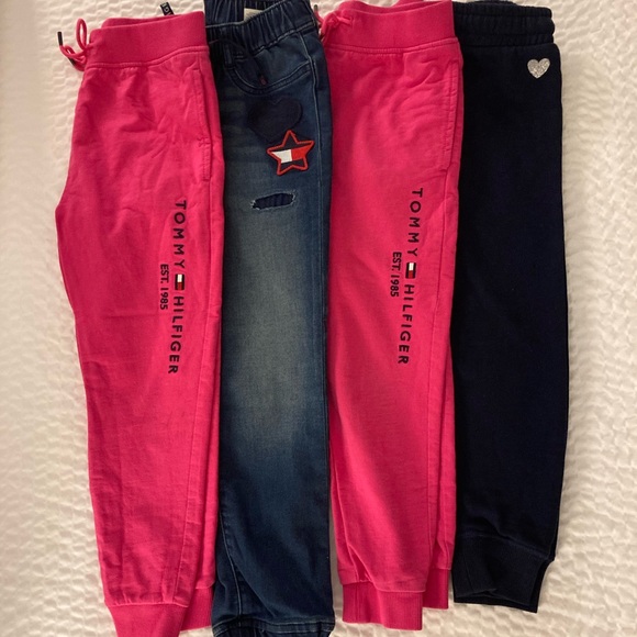 New Tommy Hilfiger Jogging pants - Picture 2 of 4